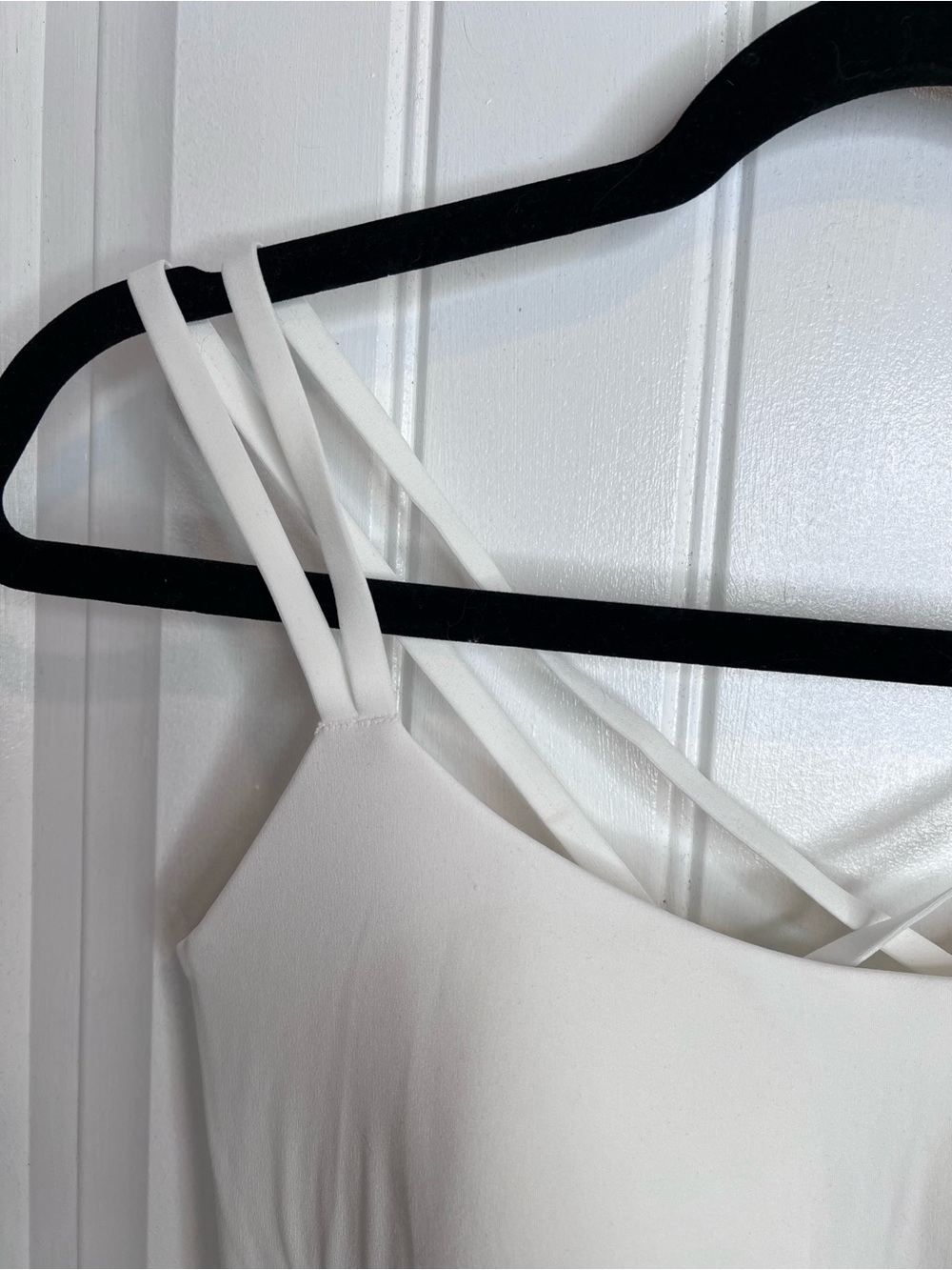 Offline by Aerie White Strappy Crisscross Back Bralette. Size Large. NWT. - Picture 6 of 12